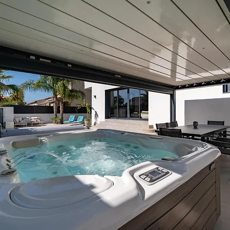De Luxe Sud De La France - - Piscine - Jacuzzi فيلة *