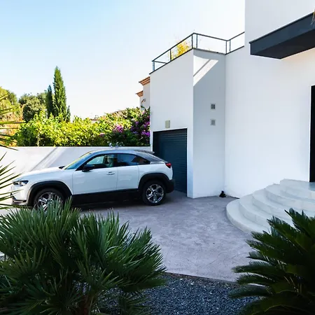 Villa De Luxe Sud De La France - - Piscine - Jacuzzi *