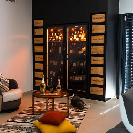 De Luxe Sud De La France - - Piscine - Jacuzzi Lattes