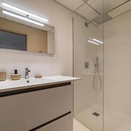 De Luxe Sud De La France - - Piscine - Jacuzzi * Lattes
